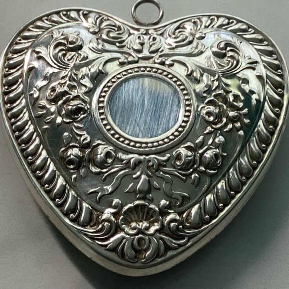 Vintage Silver Heart Ornament - Picture 4 of 5